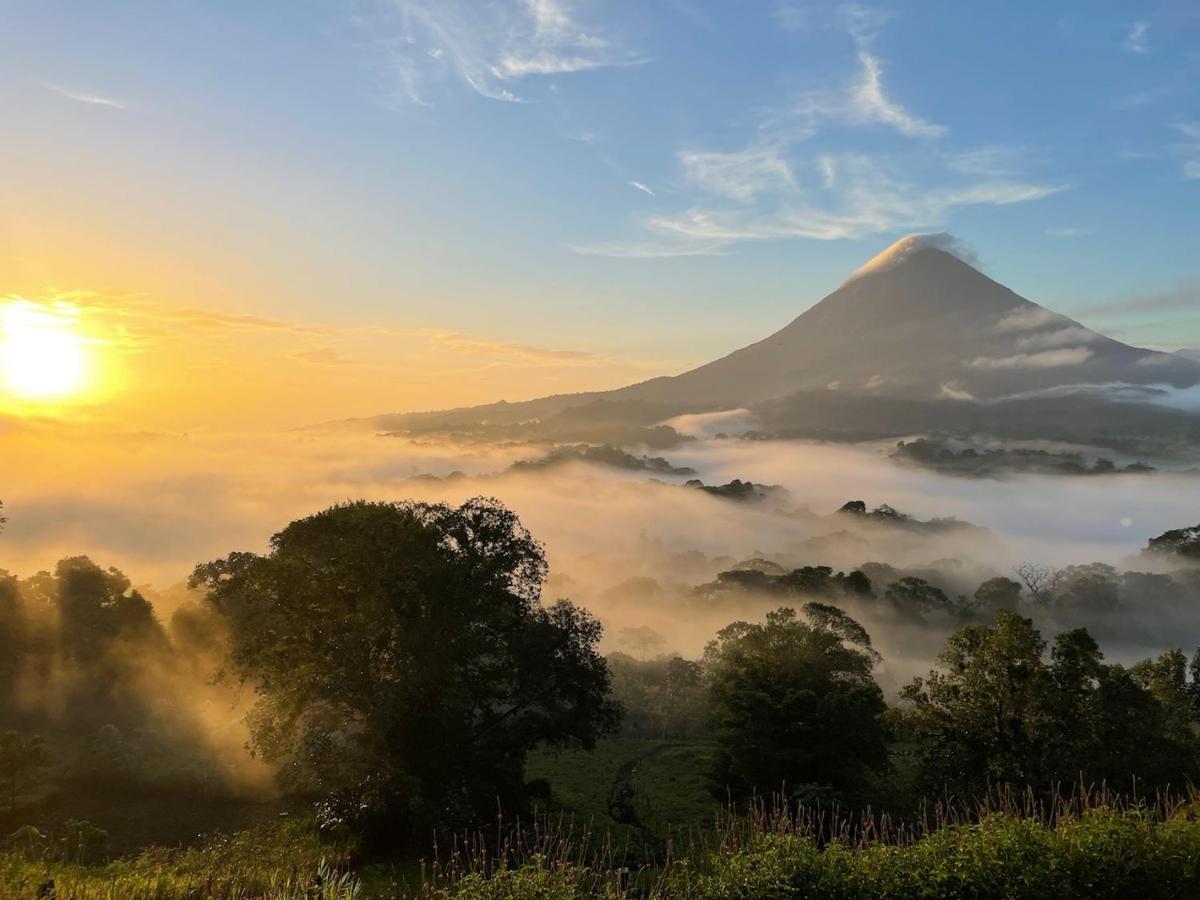 Sangregado Lodge La Fortuna Екстериор снимка