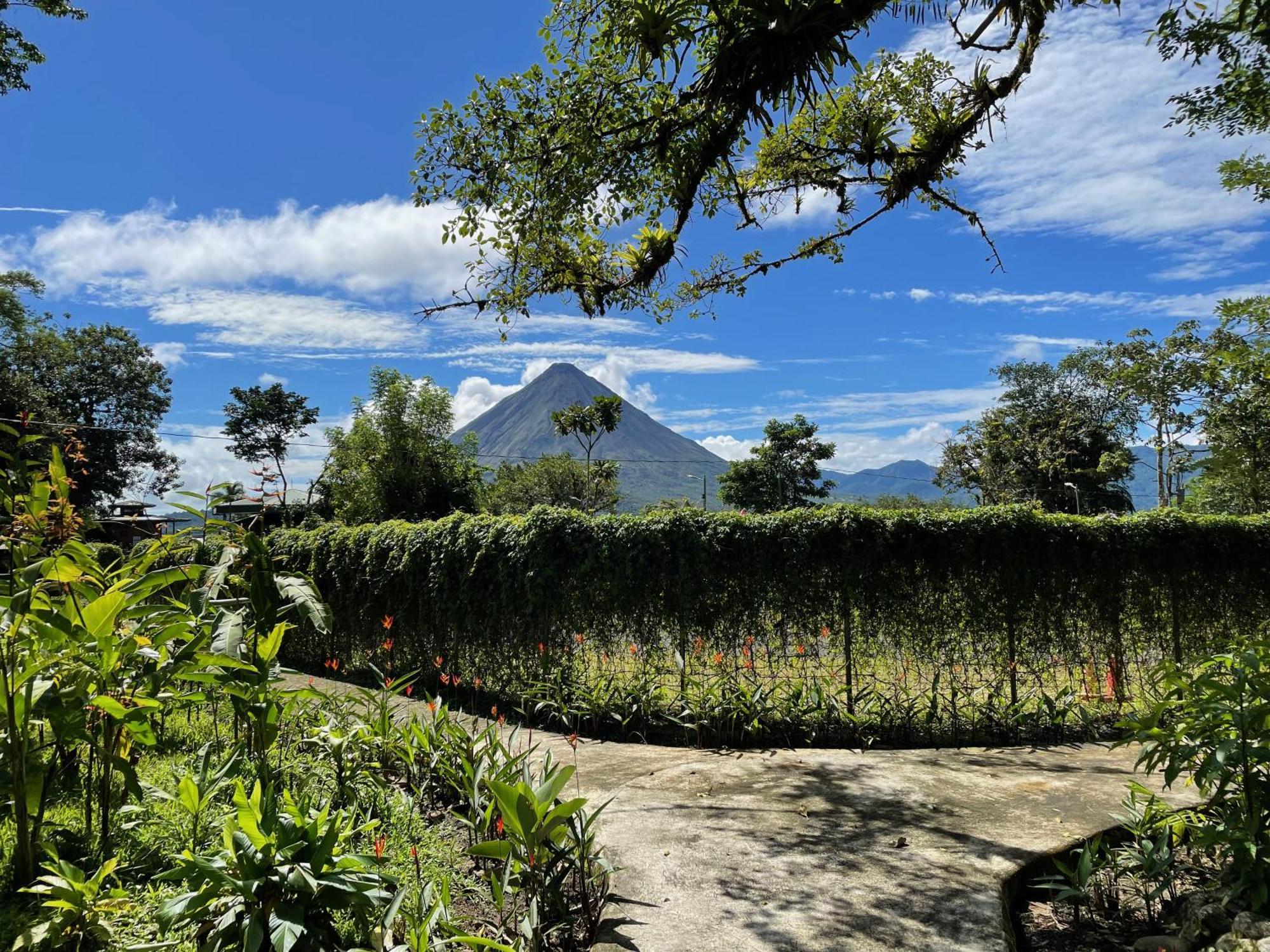 Sangregado Lodge La Fortuna Екстериор снимка